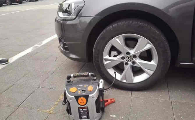 舒城汽车搭电案例
