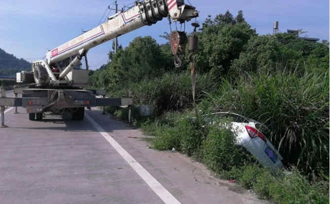 舒城重载吊车救援 舒城重载吊车救援